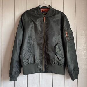 Men’s Green Zip-Up Bomber Jacket